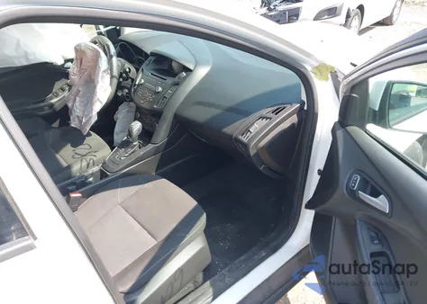 2016 Ford Focus Se z USA, uszkodzony, nr VIN 1FADP3K23GL277219